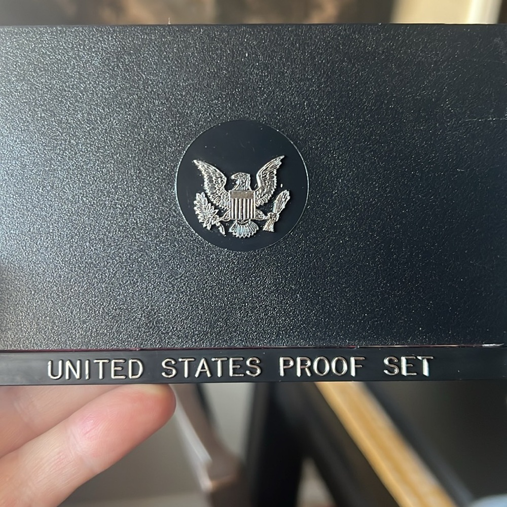 United States Proof Coin Set. Mint condition. Set of 3. Perfect gift collector. - Picture 7 of 10